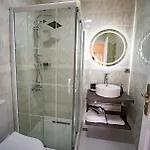 Carrington 4*