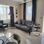 Carrington Отель