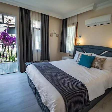 Hotel Carrington 4*