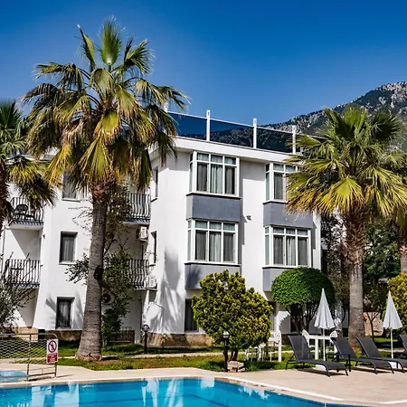 Hotel Carrington