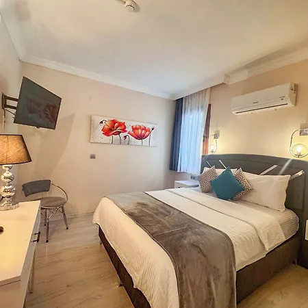 Отель Carrington 4*